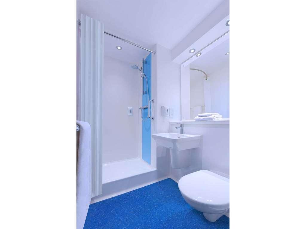 Travelodge London Hackney Room photo